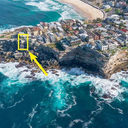 Upscale Cliffside Studio With Ocean Views North Bondi Sydney Ngoại thất bức ảnh